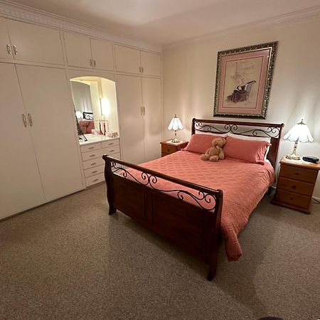 Admurraya House Bed & Breakfast Рутерглен Экстерьер фото